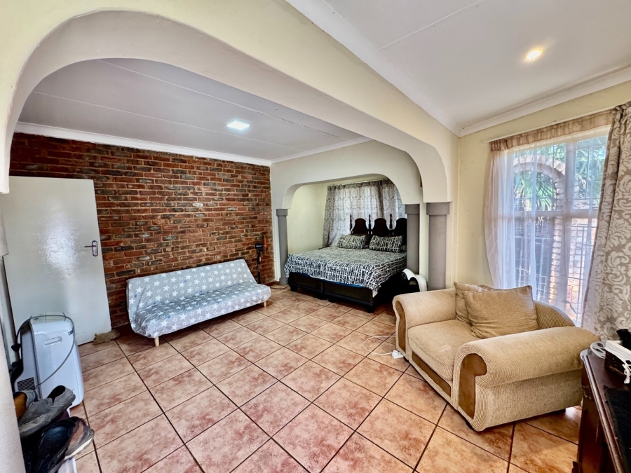 3 Bedroom Property for Sale in Mooivallei Park North West